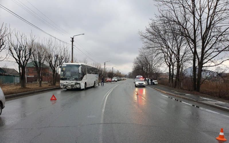 Водителя Toyota Mark X, погибшего в ДТП в Находке, ранее штрафовали за езду без прав