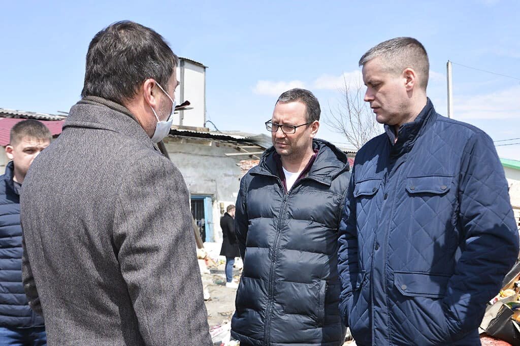 В Находке на месте стихийной свалки на «Североторге» появится стоянка для большегрузов