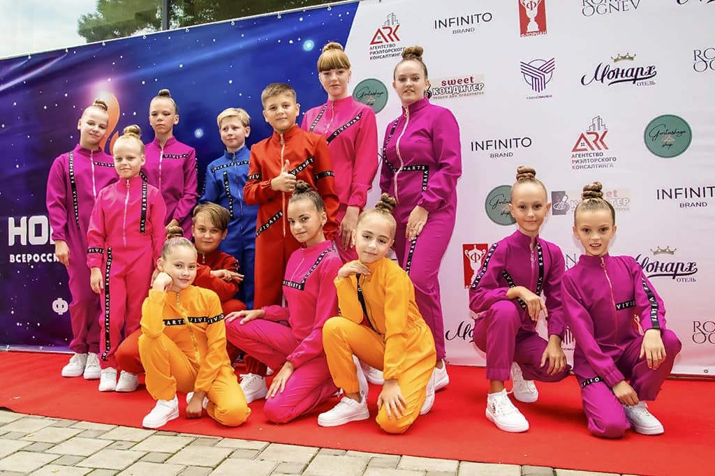 Юные воспитанники центра из Находки, победив на отборочном туре Всероссийского вокального конкурса «Новые огни»