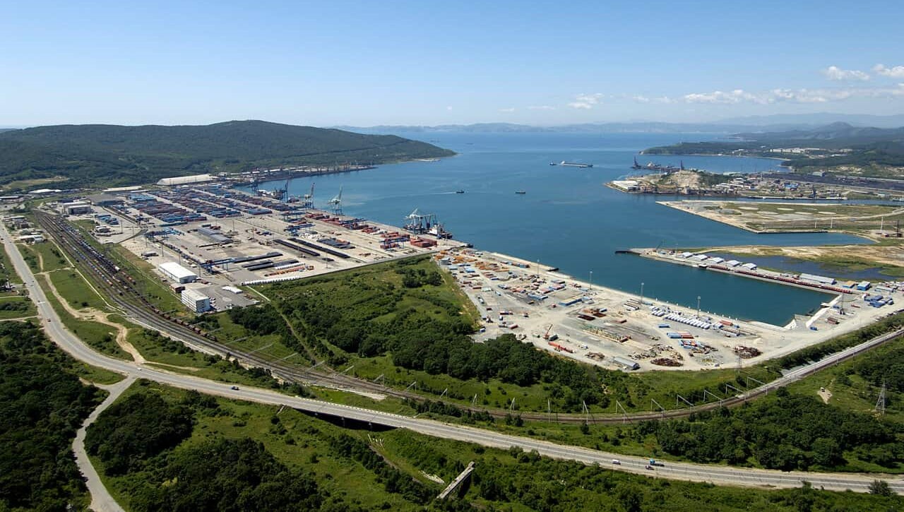 «Горячая линия» по вопросам экспорта азотных и азотосодержащих удобрений организована в Дальневосточном таможенном управлении