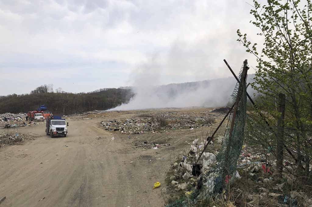 В Находке горит полигон твёрдых бытовых отходов