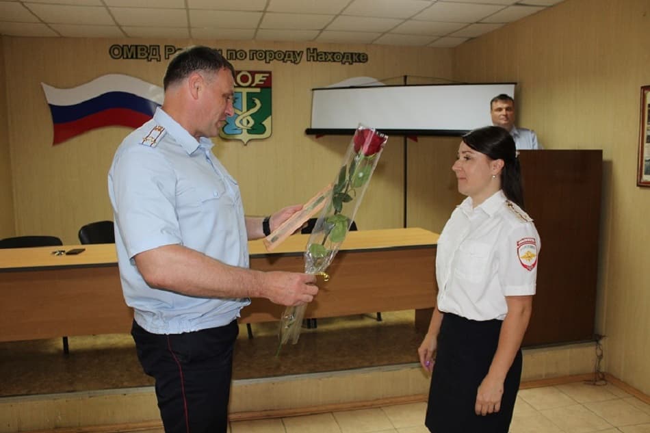 В Находке сотрудников и ветеранов ГИБДД поздравили с профессиональным праздником