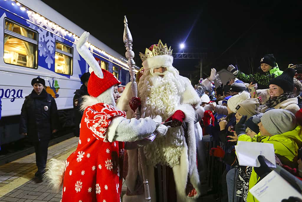 Первый раз Дед Мороз приехал в Находку на праздничном поезде