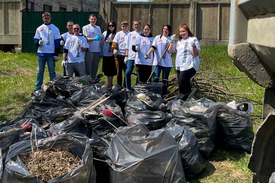 Более 80 кубометров мусора собрали неравнодушные жители Находки в ходе второго общегородского субботника
